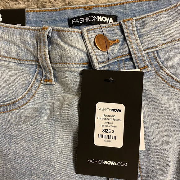 Fashion Nova Distressed Jeans - Picture 10 of 11